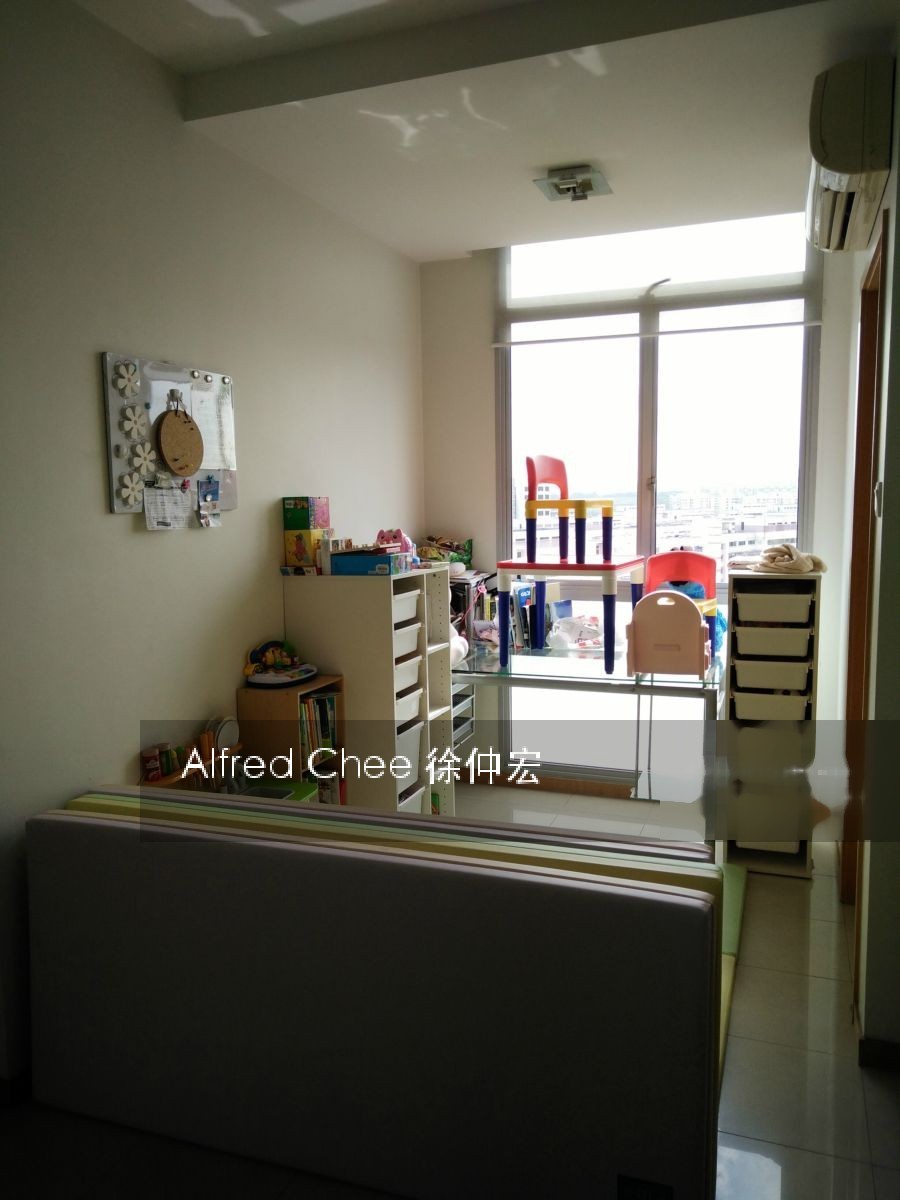 The Lakeshore (D22), Condominium #126245312